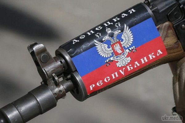 У ДНР школярів навчатимуть стріляти. У школах самопроголошеної республіки вводять уроки військової підготовки.