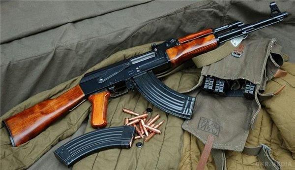Під Лутугіне убитий ватажок бойовиків з позивним «Бетмен». Сьогодні близько Лутугине убитий один з бойовиків «ЛНР» Олександр Бєднов (позивний «Бетмен»). 