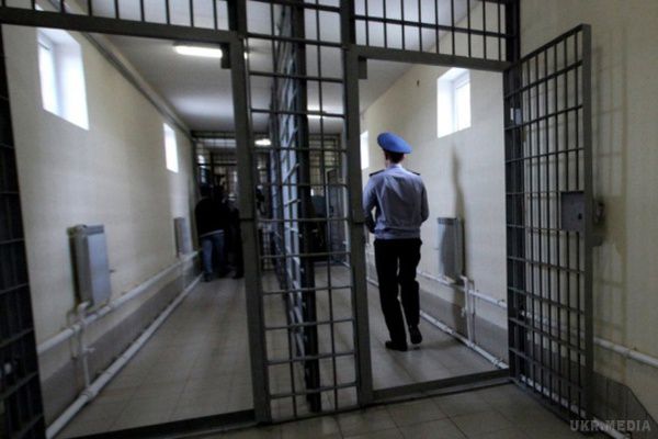 У Росії заарештовують і ув'язнюють: всі СІЗО майже повністю заповнені. Переповненість слідчих ізоляторів у Росії пов'язана з зростанням рішень судів про арешт підозрюваних і звинувачуваних у нетяжких злочинах.