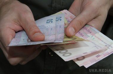 Виплата пенсій у січні розпочнеться вчасно. Пошта працює за графіком, а в банках можна забрати виплати вже завтра