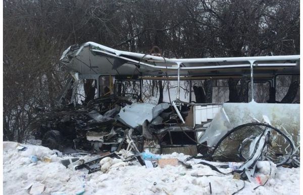 З'явилися фото ДТП, в якій загинули 13 українських бійців (фото). Причини та обставини події встановлюються