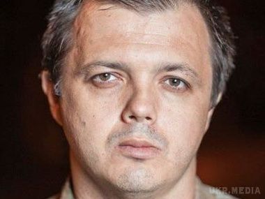 Семенченко вибачився перед журналісткою телеканалу "Громадське ТБ". Відносини "політик - журналіст" під час реальної війни з чинним комбатом мені в голову не вкладаються, пояснив нардеп від партії "Самопоміч", командир батальйону "Донбас" Семен Семенченко свою поведінку під час ефіру.