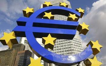 Єврозона зафіксувала дефляцію в грудні вперше за 5 років. Оприлюднені в середу статдані про динаміку споживчих цін і безробіття єврозони виявилися маловтішними і підсилили очікування, що Європейський центральний банк (ЄЦБ) може розширити стимулюючі заходи вже на першому засіданні цього року.
