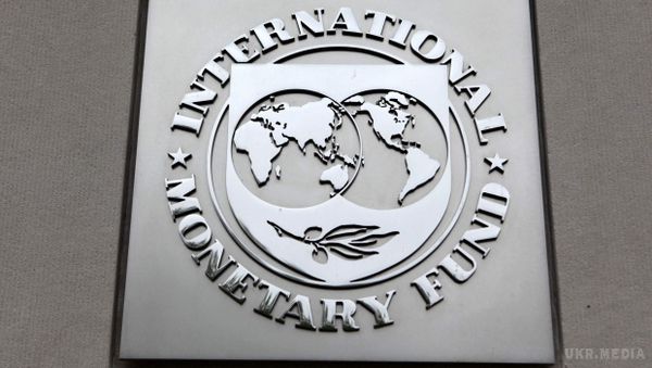 Кошти МВФ ідуть не на виплату пенсій, а на погашення попередніх боргів - Яценюк. Всі міністерства і відомства України повинні активно включитися в роботу з ключовим кредитором України - Міжнародним валютним фондом