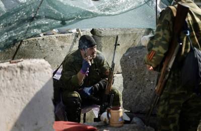 ДНР: Українські військові продовжують обстрілювати позиції наших бойцов. Минулої ночі українські війська продовжували обстрілювати позиції представників незаконних збройних формувань. Таку заяву зробили в прес-службі самопроголошеної Донецької народної республіки.