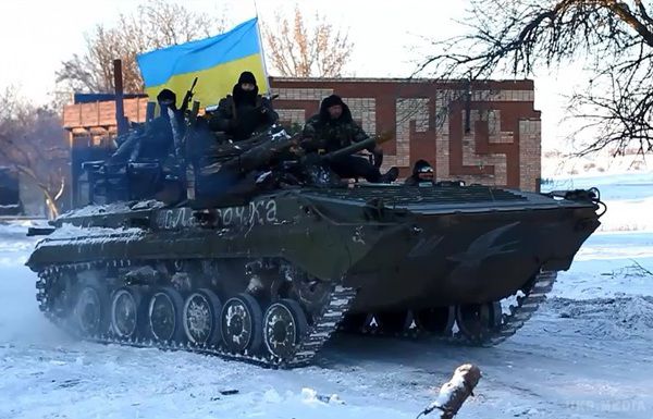 ЗСУ поблизу Дебальцеве: «Готові дати відсіч будь-кому». У декількох кілометрах від Дебальцеве дислокується ще один з військових підрозділів, обороняючих місто. Ми побували у бійців, які не розкривають не тільки своє місце дислокації, але навіть і назву підрозділу. 