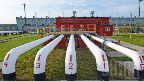 До кінця зими Єврокомісія хоче узгодити літню ціну російського газу для України. Зимовий план передбачає постачання російського газу Україні до 31 березня 2015 року