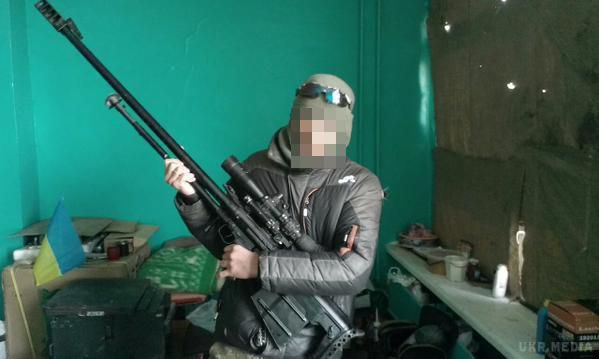 «Кіборги» обзавелися бойовим російським трофеєм під назвою 6C8 АСВК. Після вчорашнього невдалого потужного штурму аеропорту, терористи втратили не тільки велике число своїх бійців. 