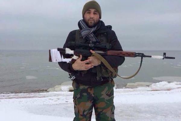 Знайомтеся, Раміль Гусейнлі. «Вантаж-200» вже відправлений додому (відео +18). Бойовик ДНР Раміль Гусейнлі, позивний «Раміль», 13 жовтня передає «привіт» Президенту Порошенко.