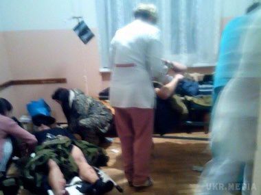 Поранених "кіборгів" везуть на лікування в Одесу. Пораненим воїнам 93-ї аеромобільної бригади, евакуйованим з Донецького аеропорту, знадобиться кров усіх груп