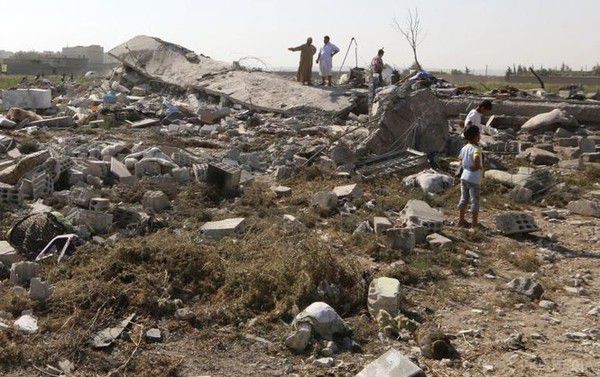 Катастрофа літака в Сирії: загинули 35 військових. Літак звалився на землю, зачепивши високовольтні лінії.