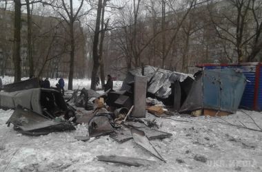 Ситуація в Донецьку: інтенсивність обстрілів знизилася, але городяни бояться вийти на вулицю. У місті звучать залпи