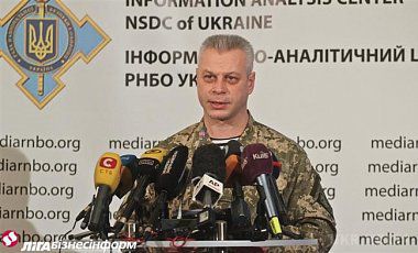 Ситуація загострюється: за добу загинули троє військових, 66 поранені. Росія продовжує перекидати на схід України в районі безпосереднього зіткнення значну кількість бойової техніки і живої сили
