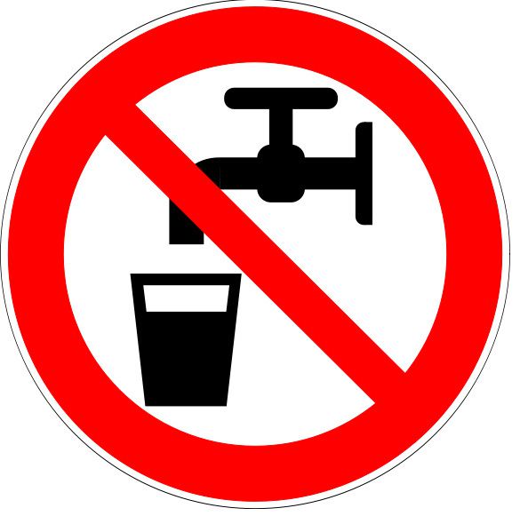 Снаряди бойовиків розбили водовід, який подає воду на Луганськ. Сьогодні, 21 січня, під час ранкового обстрілу селища імені Артема Станично-Луганського району декількома снарядами РСЗВ «Град» було зруйновано машинне відділення насосної станції, яка забезпечувала водою місто Луганськ. 