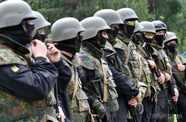 Чи справді у батальйоні "Донбас" назріває конфлікт?. Бійці нарікають на те, що деякі з них не оформлені офіційно
