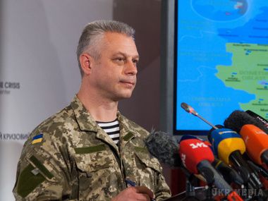 Штаб АТО: Бойовики мало не підняли на повітря магістральний газопровід на Донбасі. Терористи завдали минометнй удар по 441-му кілометру і газорозподільної станції газопроводу "Північний Кавказ - Центр" в районі міста Щастя, що могло призвести до масштабних жертв.