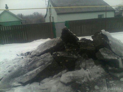 Руйнування після обстрілу в Ірміно (фото). 17-19, а також 22 січня місто Ірміно (Теплогорськ) потрапив під обстріл. 