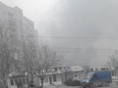 Полк "Азов": Терористи відновили обстріл Маріуполя з "Градів". На східних околицях міста знову чути вибухи, повідомляє прес-служба добровольчого полку "Азов".