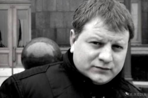 Парламент збирається, щоб ввести військовий стан. Глава парламенту В. Гройсман скликає позачергове засідання українського парламенту