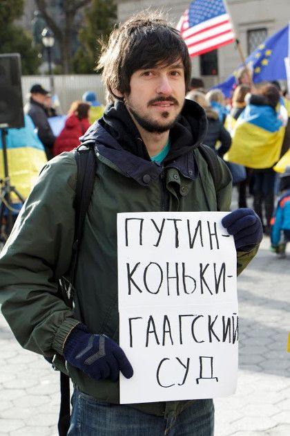 У Нью-Йорку вимагали звільнити українську льотчицю Надію Савченко. У неділю, 25 січня в центрі Нью-Йорка, на Юніон сквер, відбулася демонстрація, організована українськими організаціями в Америці. 