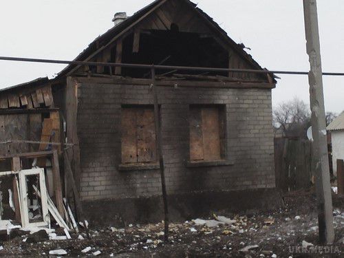 «Дебальцевський котел»: під обстрілом бойовиків Світлодарськ, Луганське, Мироновский (фото). 27 січня від обстрілу бойовиків постраждали три сусідніх населених пунктів Світлодарськ, Луганське та Миронівський