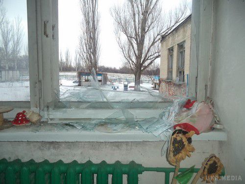 «Дебальцевський котел»: під обстрілом бойовиків Світлодарськ, Луганське, Мироновский (фото). 27 січня від обстрілу бойовиків постраждали три сусідніх населених пунктів Світлодарськ, Луганське та Миронівський