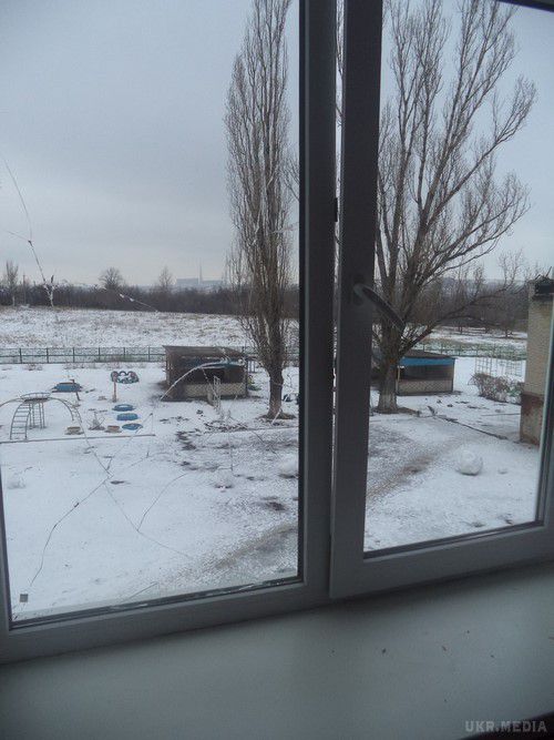 «Дебальцевський котел»: під обстрілом бойовиків Світлодарськ, Луганське, Мироновский (фото). 27 січня від обстрілу бойовиків постраждали три сусідніх населених пунктів Світлодарськ, Луганське та Миронівський