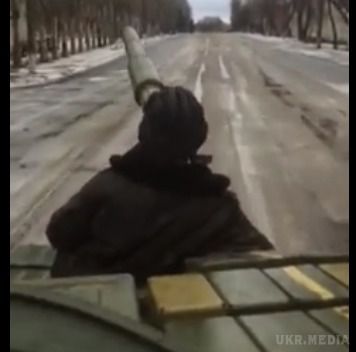 Свіжа інформація АТО по Вуглегірську - підійшла допомога. Допомога підійшла, підрозділи МВС, МО та НГ працюють координовано слава Богу і слава Українцям! 