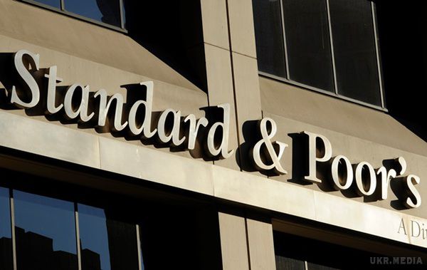 S&P знизило рейтинги Москви до "сміттєвого" рівня. Рейтингове агентство Standard & Poor's знизило рейтинги Москви з рівня "ВВВ-" до так званого "сміттєвого" рівня.