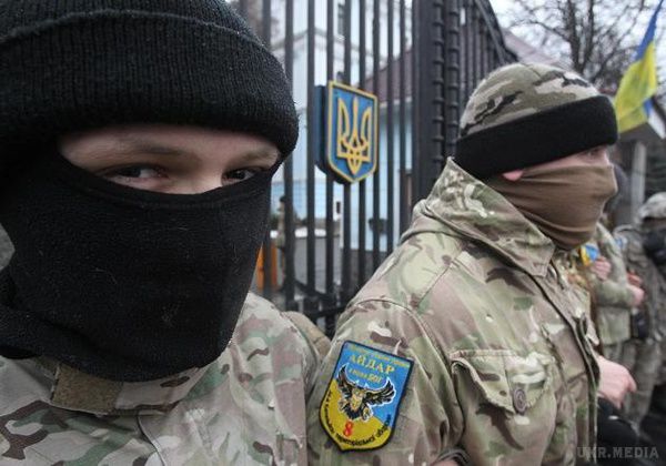 Добровольчі батальйони: хто є хто. В Україні один за іншим спалахують скандали, пов'язані з добровольцями, які воюють на фронті.