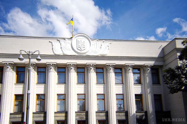 Рада прийняла закон про військовополонених. Порядок поводження з полоненими буде встановлювати уряд на основі Женевської конвенції.