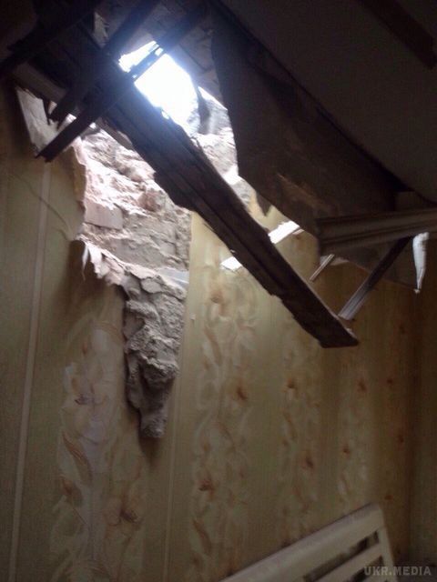 Ситуація в Донецьку: у місті звучать залпи і гинуть люди, а бойовики нарощують сили (фото). Ранок для жителів почалося з обстрілів