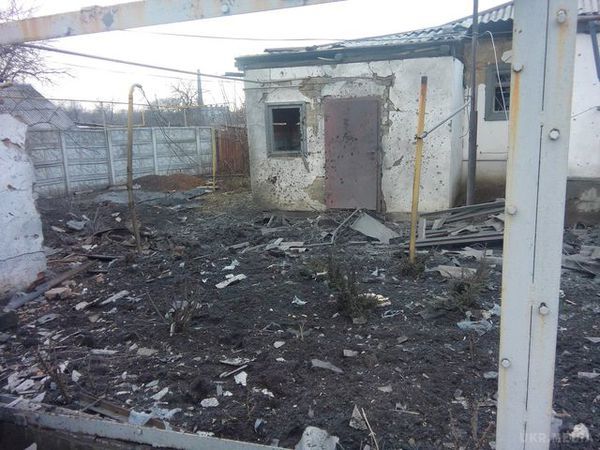 Ситуація в Донецьку: у місті звучать залпи і гинуть люди, а бойовики нарощують сили (фото). Ранок для жителів почалося з обстрілів