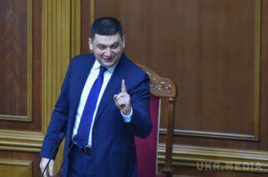 Януковича позбавили президентського звання, а жителям Донбасу так і не зважилися повернути соцвиплати. Чим займалася Рада. Депутати підтримали звернення до Гаазького суду про злочини бойовиків на Донбасі, а Ярош очолив цілих два депутатських об'єднання