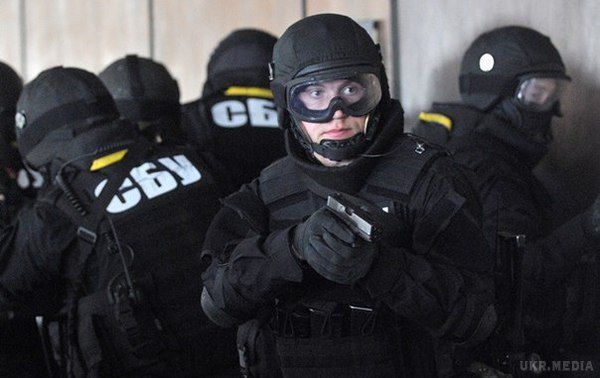 СБУ затримала «Філософа», «Мойдодира» і двох інформаторів бойовиків «ДНР». Співробітники СБУ затримали чотирьох бойовиків «ДНР». 