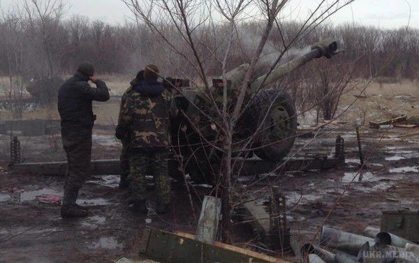 Бойовики почали обстрілювати Дебальцеве - МВС. Терористи не припиняють артобстріли прифронтових населених пунктів Донецької області