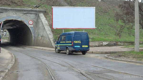 В Одесі знешкодили вже другу бомбу за добу (фото). Зловмисники залишили саморобний вибуховий пристрій на Глухом мосту в районі Пересипу