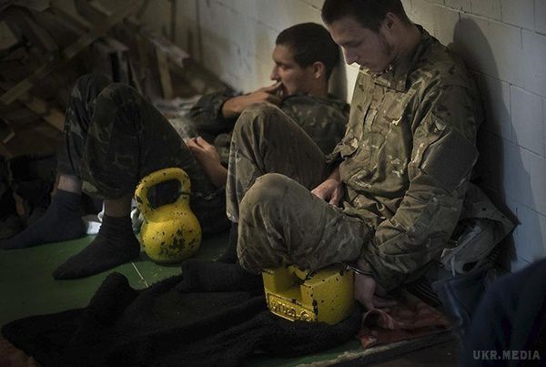 У Донбасі обмінялися полоненими за схемою "вісім на вісім". Двоє бійців "ДНР" знаходяться у важкому стані