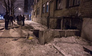 У Харкові стався вибух.  За попередніми даними, від вибуху ніхто не постраждав. У будівлі вибито скло 