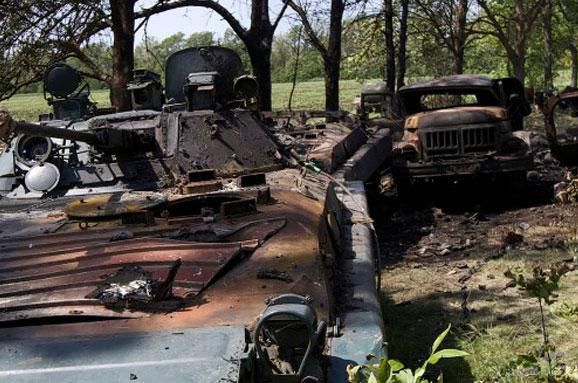 Сили АТО в Дебальцеве опинилися в «мішку», ситуація надскладна. Дебальцевський плацдарм розрізаний майже надвоє.