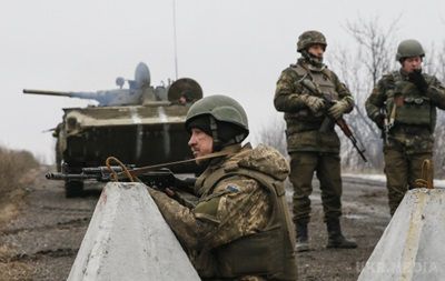 Силовики повертаються на "мінську" лінію розмежування під Маріуполем. На Маріупольському напрямі українські військові повертаються на лінію розмежування, зафіксовану Мінськими домовленостями.