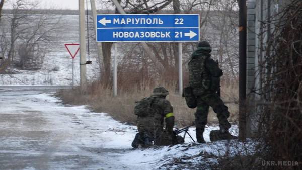 "Азов" повідомляє про 14 поранених за день наступу під Маріуполем. В районі Широкіно, на Сахановскому напрямку ввечері 10 лютого тривають бої.