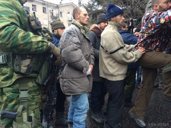 Генштаб: В полоні бойовиків залишаються 204 українських бійця. Крім цього, за його даними, бойовики за минулу добу 197 разів обстрілювали позиції сил антитерористичної операції.