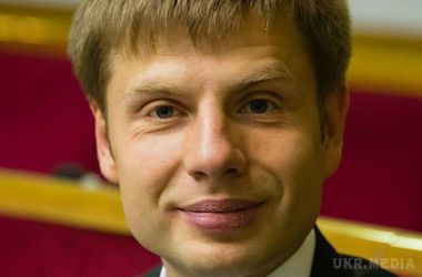 Нардеп Гончаренко став заступником голови фракції БПП. Про це повідомив віце-спікер Парубій