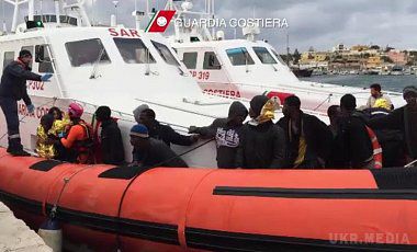 У Середземному морі біля берегів Італії потонули понад 200 мігрантів.  В результаті краху двох моторних човнів з біженцями з країн Африки 203 людини загинули, вдалося врятувати дев'ять осіб 