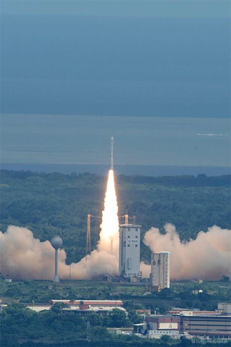 У Південній Америці успішно запустили ракету-носій з українським двигуном (відео+фото). З космодрому Куру у Французькій Гвіані (Південна Америка) здійснений успішний запуск ракети-носія " Вега з експериментальним багаторазовим космічним кораблем.