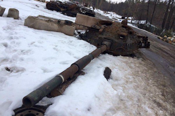 «Азов»: Вночі був знищений танк бойовиків. Вночі в зоні проведення АТО був знищений танк бойовиків.