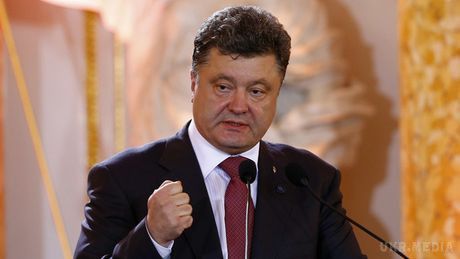 Порошенко: Твердої впевненості щодо виконання мінських домовленостей немає ні в кого. Президент України Петро Порошенко не впевнений, що всі сторони будуть виконувати мінські домовленості, досягнуті 12 лютого.