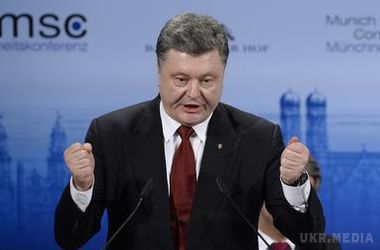 Порошенко жорстко зажадав від Росії звільнити Савченко. Всі полонені українці мають бути звільнені найближчим часом, заявив президент