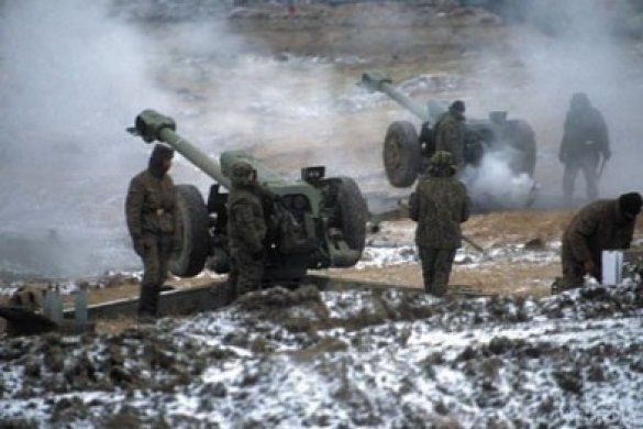 Керівництво "ЛНР" наказав бойовикам припинити вогонь в 00:00 15 лютого. Раніше в "ЛНР" заявили про початок відведення важкого озброєння